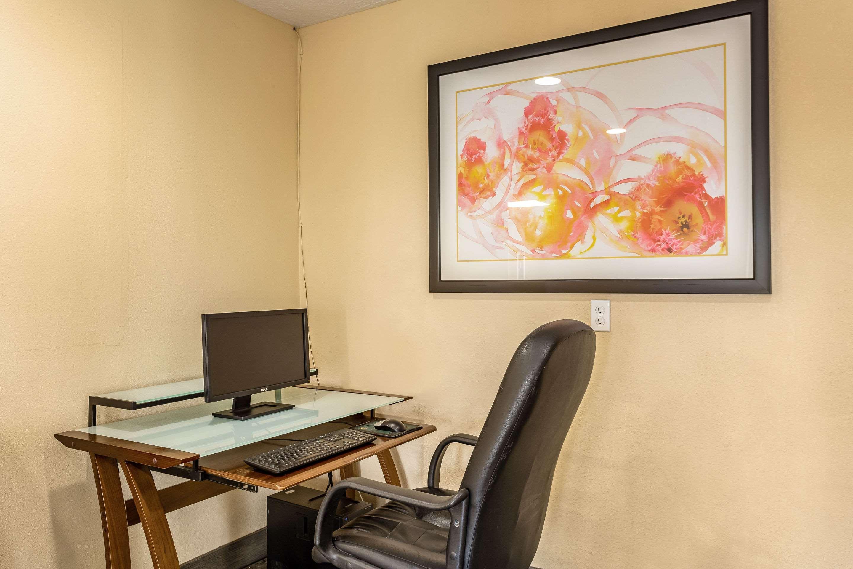 Quality Inn Los Lunas Экстерьер фото