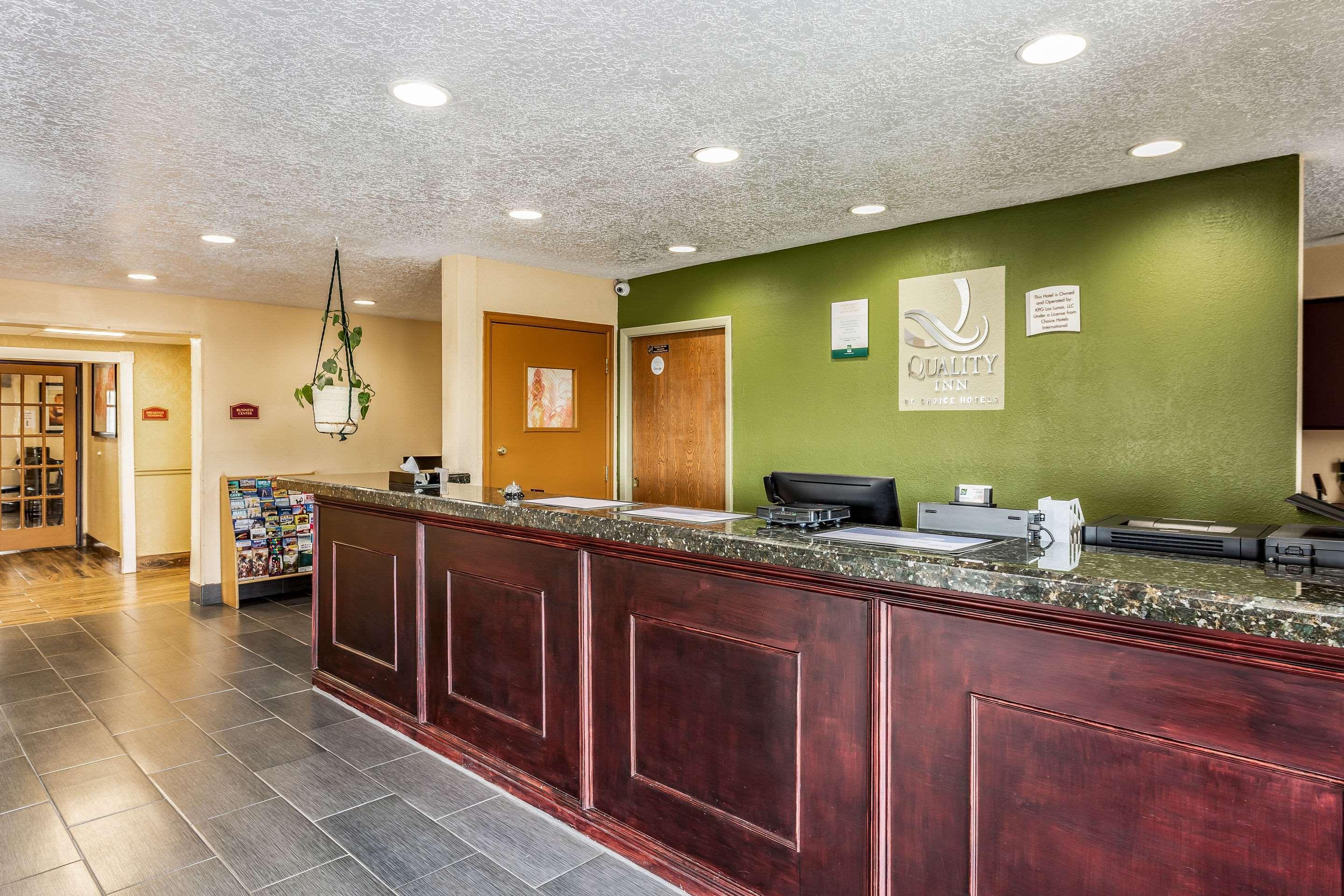 Quality Inn Los Lunas Экстерьер фото