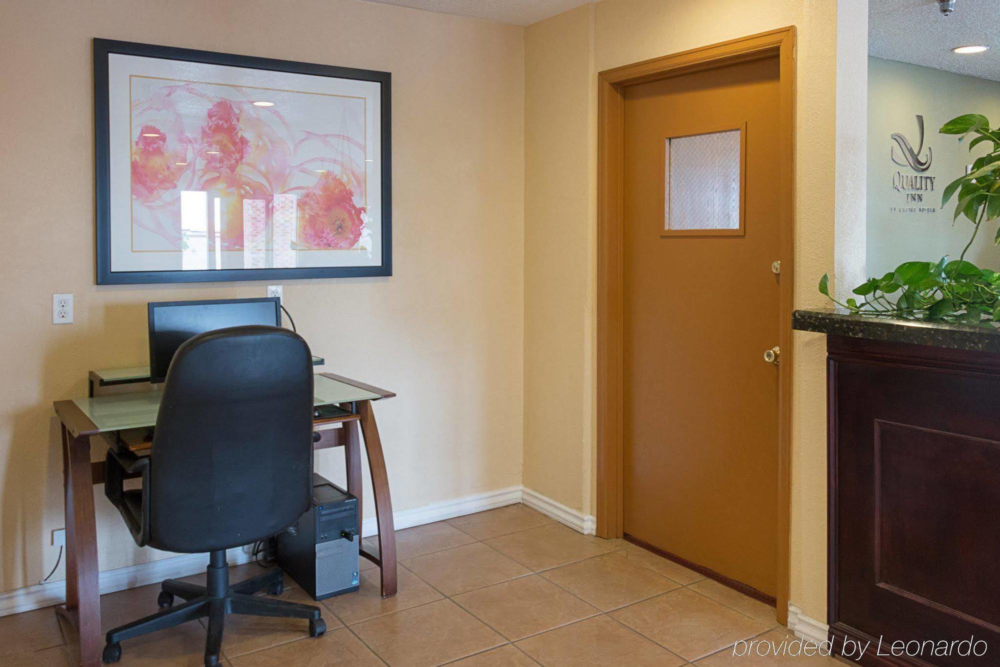 Quality Inn Los Lunas Экстерьер фото